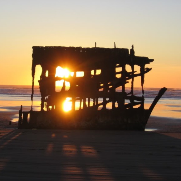 Meet your Posher - Picture 1 of 9